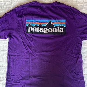 Purple patagonia logo tee medium
